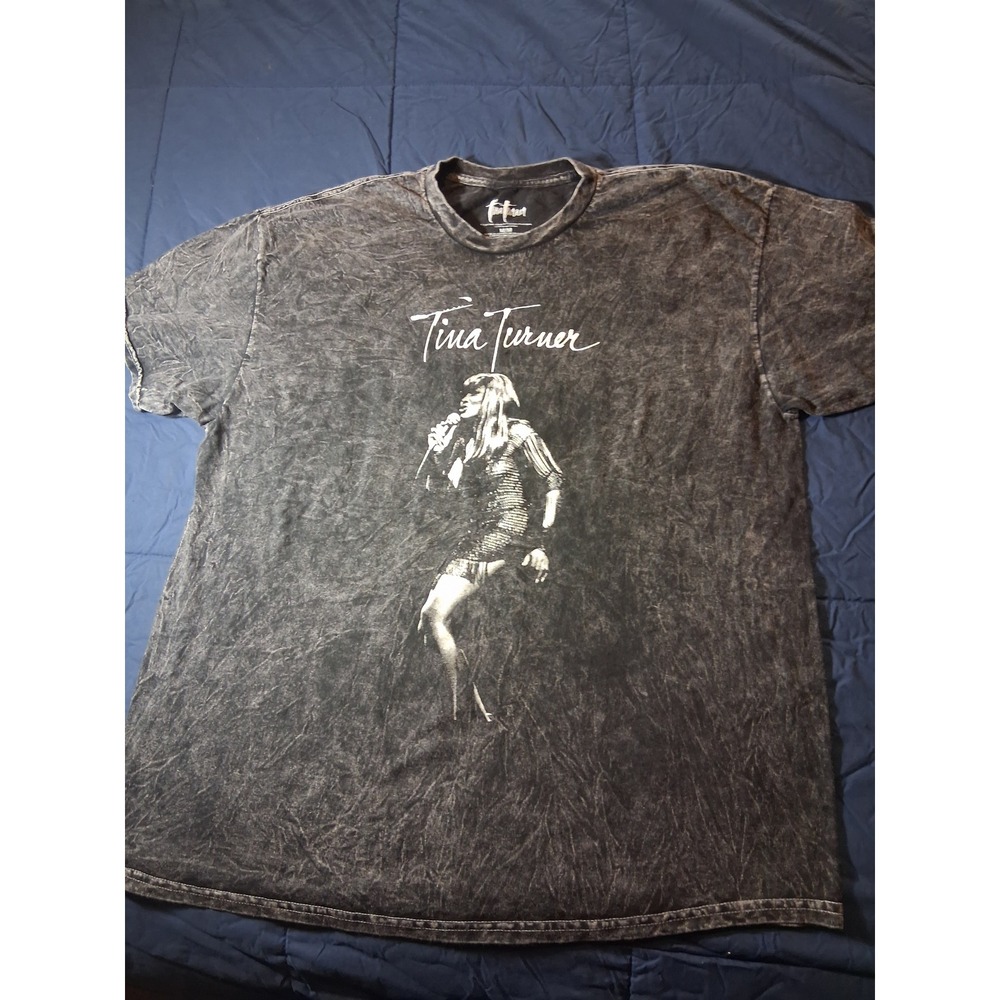 Tina Turner Graphic‎ T-Shirt Mens Medium Acid Wash Charcoal Grey Rock Music Tee